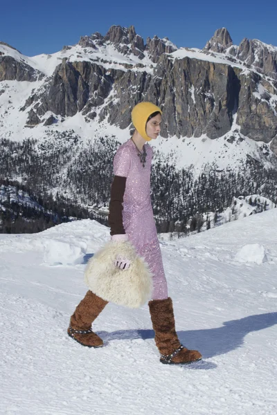 Look 27